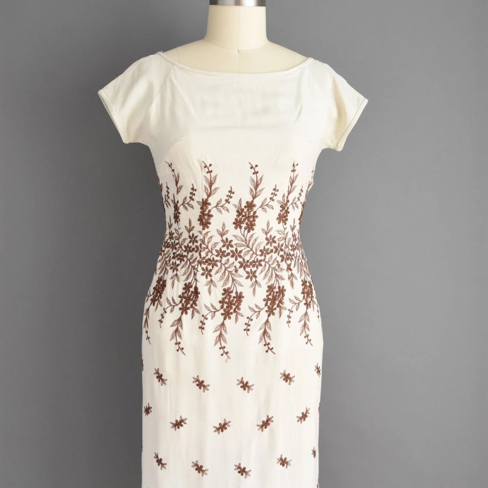 Vintage 50s Dress - Beige Cotton Linen Brown Floral embroidery